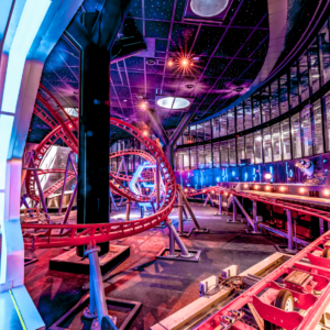 Experience the world’s tallest indoor roller coaster at Doha Quest! Strap in for the ride of your life on EpiQ Coaster- the revolutionary solar-powered vessel endorsed by Spike the space-hedgehog. Experience thrilling speeds of 91 km/hr as you hurtle around Gravity Station. With exhilarating drops, twists and turns, this roller coaster in Qatar is not for the faint-hearted.